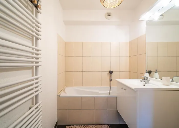 Apartment Le Petit Stan - 5 Min Walk To The Center - Quiet And Cozy *